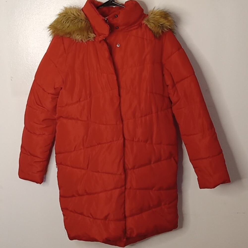 Cc Women's Size Small Red Long Puffer Coat with removable faux furhood. WARM